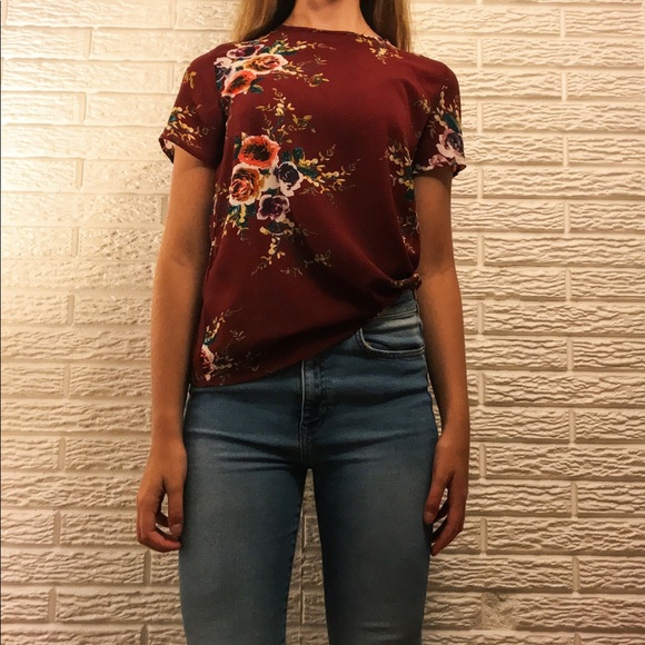 Burgundy Light Floral Blouse - Picture 4 of 4